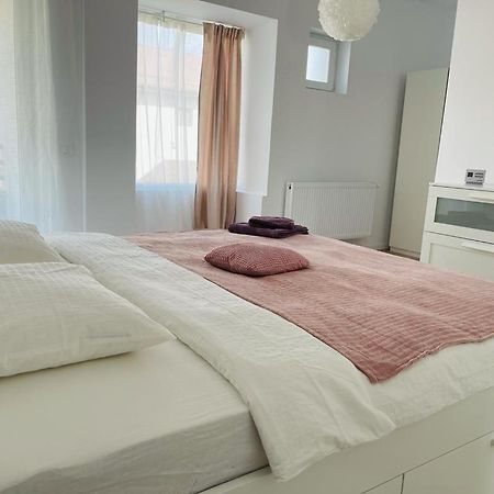 Galaxy Residence Villa Otopeni Εξωτερικό φωτογραφία