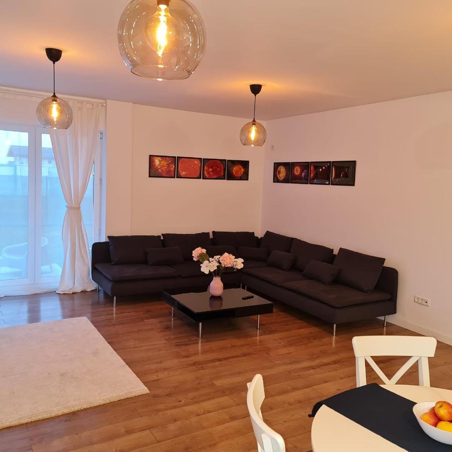 Galaxy Residence Villa Otopeni Εξωτερικό φωτογραφία