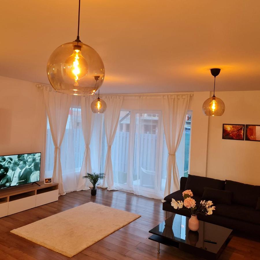 Galaxy Residence Villa Otopeni Εξωτερικό φωτογραφία
