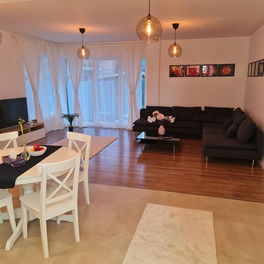 Galaxy Residence Villa Otopeni Εξωτερικό φωτογραφία