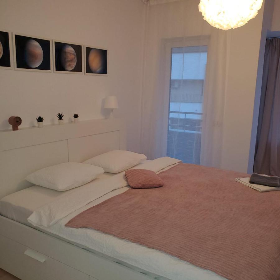 Galaxy Residence Villa Otopeni Εξωτερικό φωτογραφία