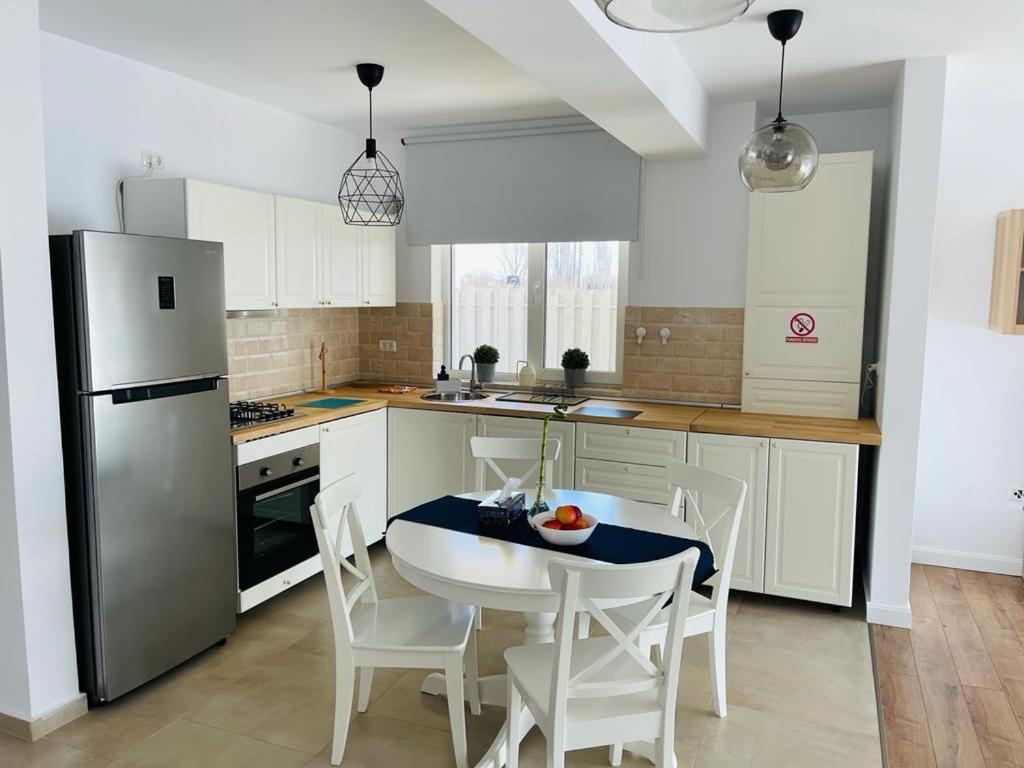 Galaxy Residence Villa Otopeni Εξωτερικό φωτογραφία