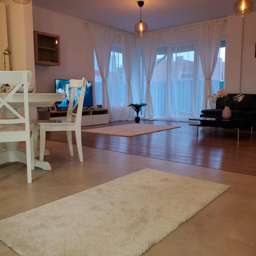 Galaxy Residence Villa Otopeni Εξωτερικό φωτογραφία